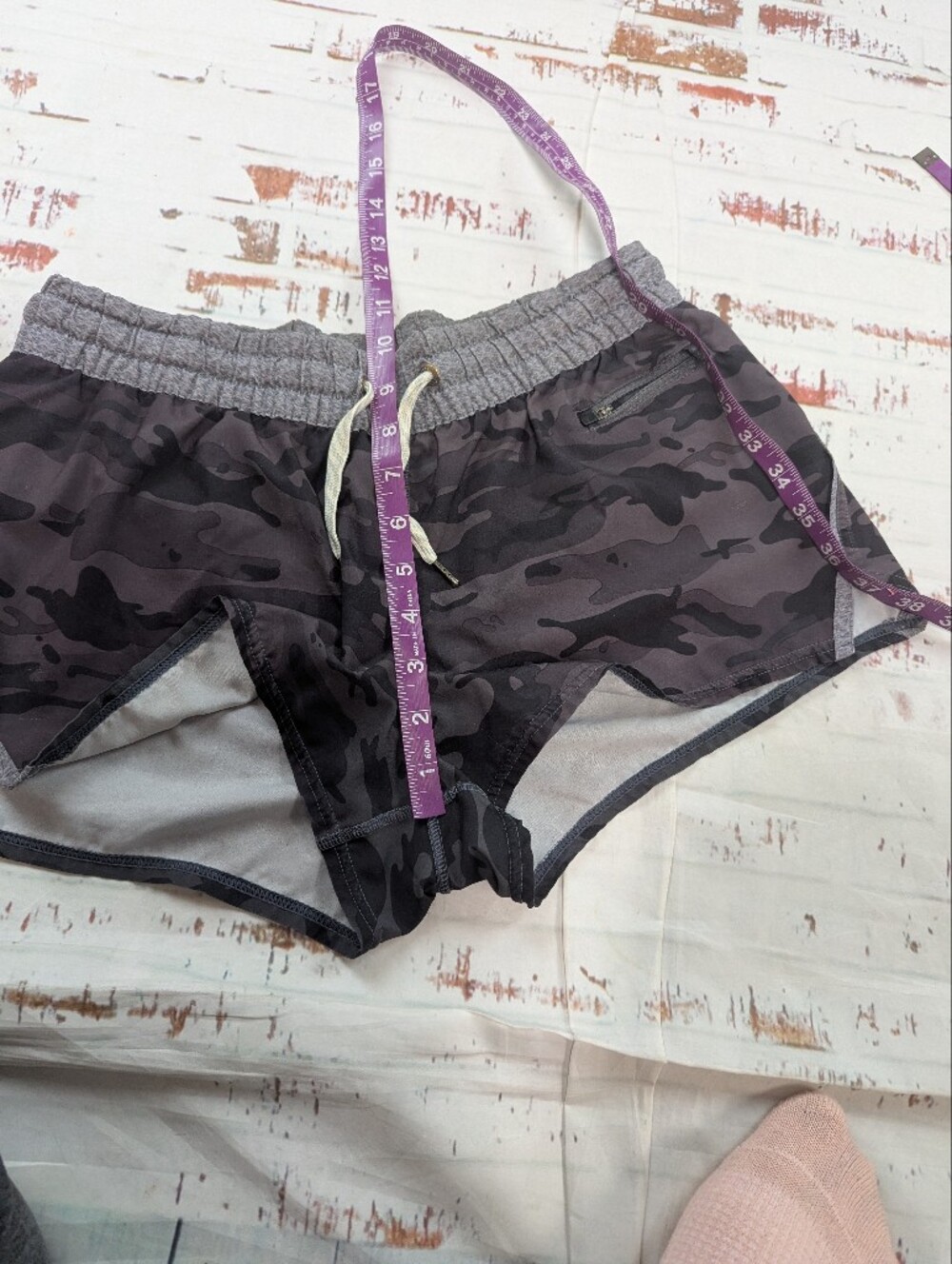 Vouri Clementine Camo Shorts - Picture 8 of 12
